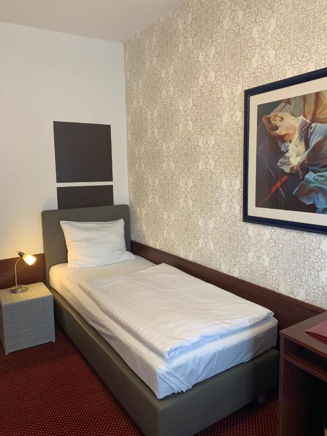 קלן Hotel Germania מראה חיצוני תמונה